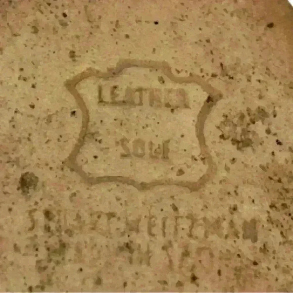 Stuart Weitzman logoplainfield snakeskin leather pumps - Picture 7 of 7